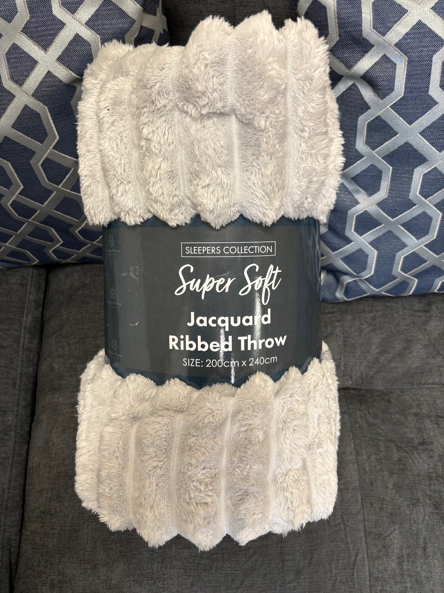 Ribbed Throw (Grey)