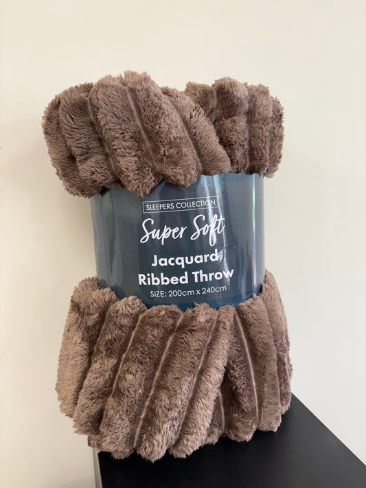Ribbed Throw (Brown)